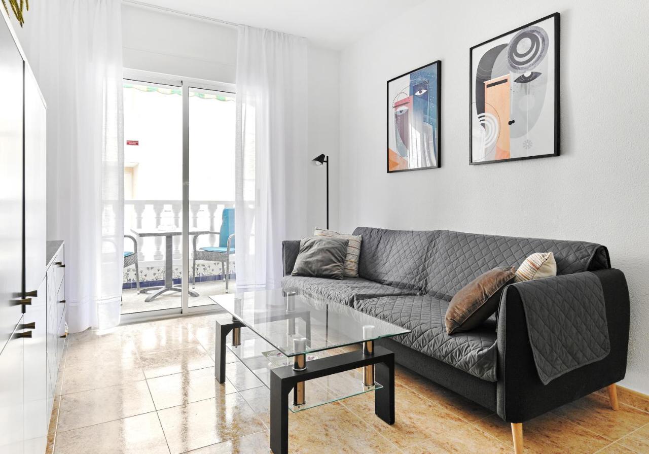 Cozy Apartment Near Playa Del Cura In Torrevieja Exterior foto