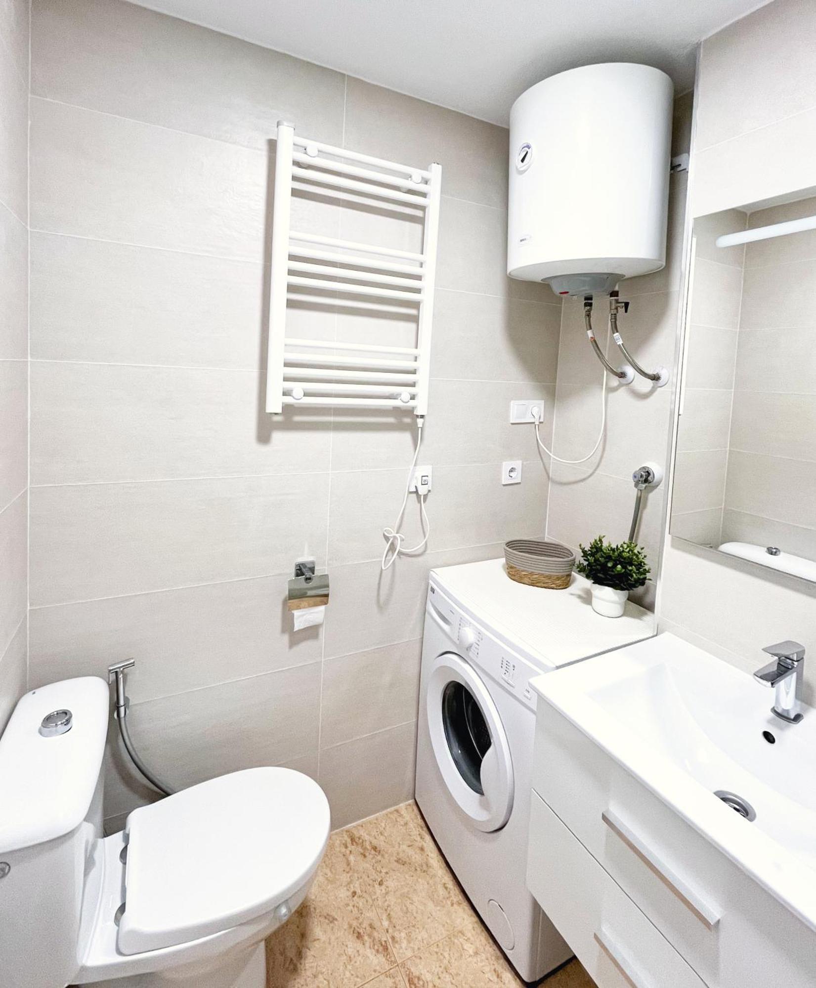 Cozy Apartment Near Playa Del Cura In Torrevieja Exterior foto