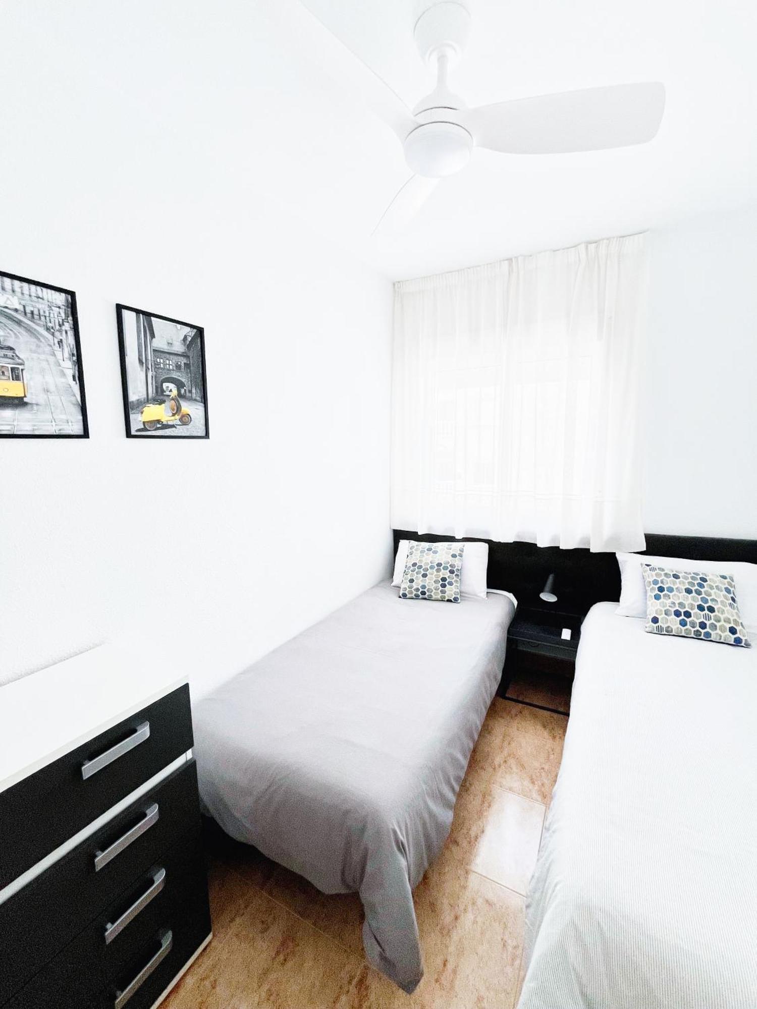 Cozy Apartment Near Playa Del Cura In Torrevieja Exterior foto